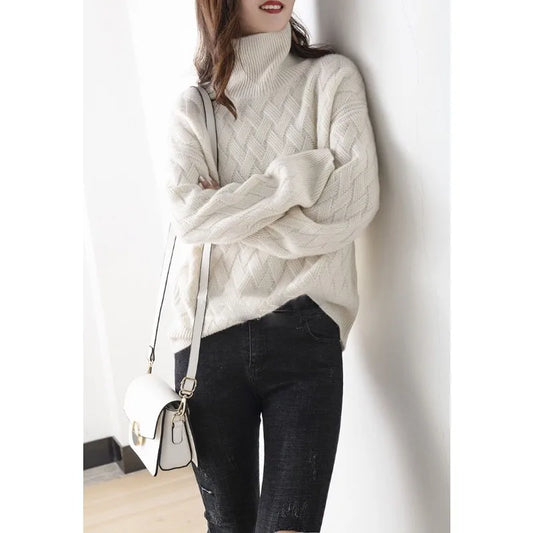 Maglione Dolcevita a Coste con Collo Avvolgente