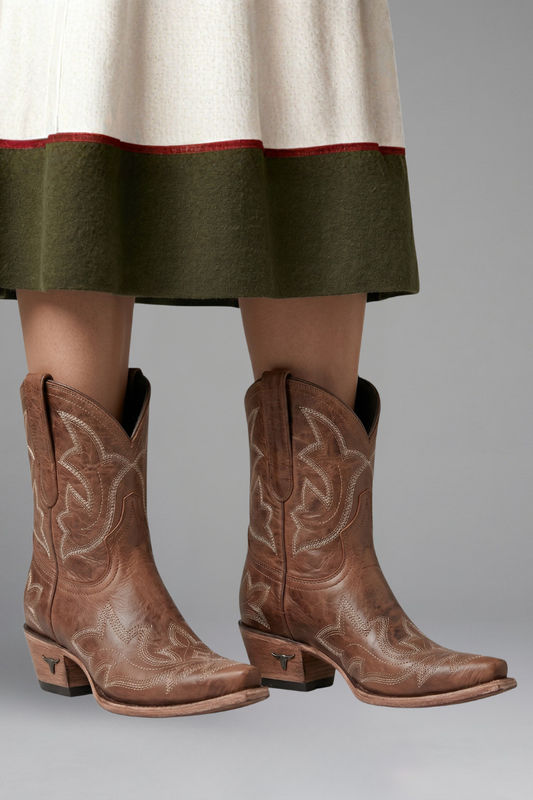 Embroidered Pointed-Toe Western Boots
